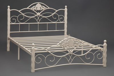 Кровать CANZONA дерево гевея/металл, 180*200 см (King bed), Белый (butter white) фото Кровать CANZONA дерево гевея/металл, 180*200 см (King bed), Белый (butter white). Фото №2