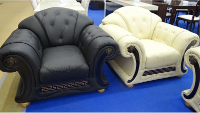 Кресло Versace белое. Фото