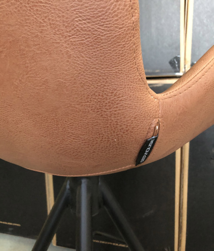 Стул барный  Болтон светло-коричневый  с черными ножками. Фото №7